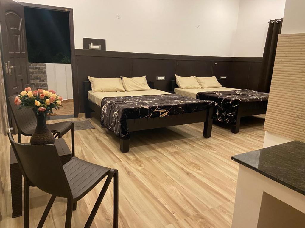 Rr Holiday Inn 코다이카날 외부 사진