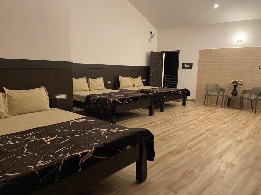 Rr Holiday Inn 코다이카날 외부 사진